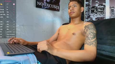 _erick_j online show from May 13, 2026, 9:22 pm