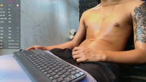 _erick_j online show from May 14, 2026, 9:27 am