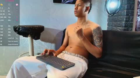 _erick_j online show from May 27, 2026, 8:06 pm