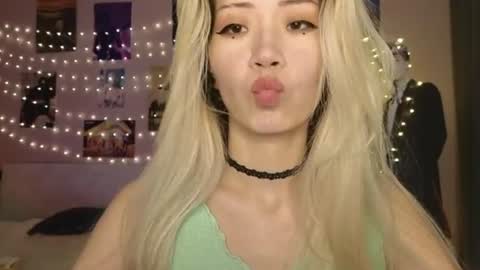 EveEva online show from July 15, 2026, 1:22 am