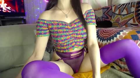 Snapshot of _fire_bird_ chatting on February 11, 2025, 5:47 am Monica online show from February 11, 2025, 5:47 am