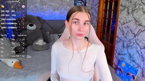 Kate online show from October 15, 2025, 2:39 pm