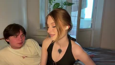 Snapshot of _freedom_couple_ chatting on June 17, 2026, 5:36 pm Kaithie and Jessie online show from June 17, 2026, 5:36 pm
