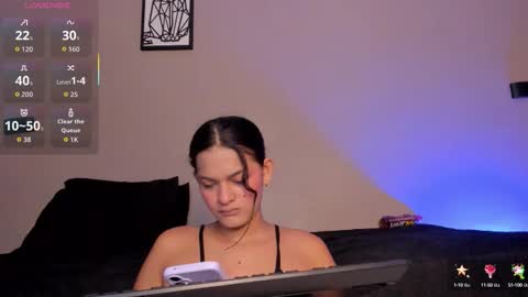 Frida online show from September 17, 2025, 1:02 pm