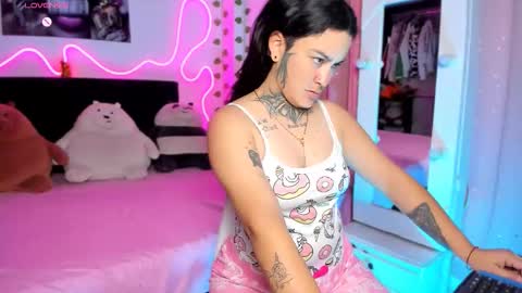 LEEP  online show from October 29, 2025, 2:14 am