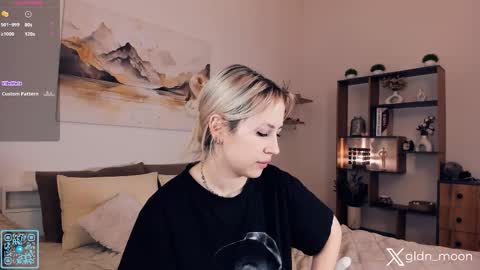 Rina online show from December 14, 2025, 8:02 pm