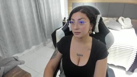 hanna online show from July 4, 2026, 3:56 am