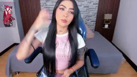 Snapshot of _hanna_miller__ chatting on January 5, 2026, 8:23 pm Hanna online show from January 5, 2026, 8:23 pm