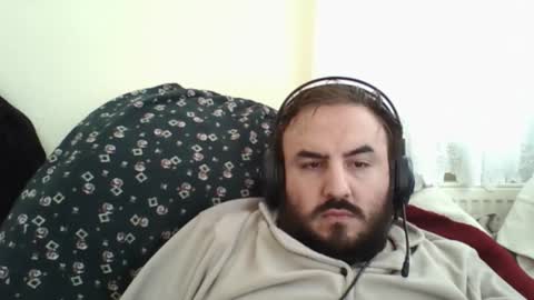  hasanhz.  online show from February 19, 2026, 11:39 am