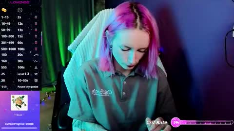 Snapshot of _helencarter chatting on February 2, 2026, 8:51 pm Helen Carter 3 Next stream 2330 MSC online show from February 2, 2026, 8:51 pm