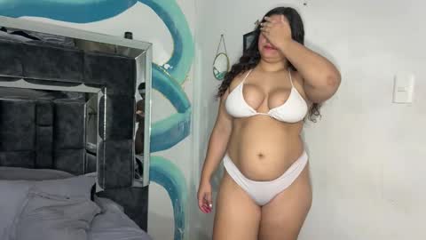 Snapshot of _hells_bells chatting on November 3, 2025, 10:38 am Sam and MIke online show from November 3, 2025, 10:38 am