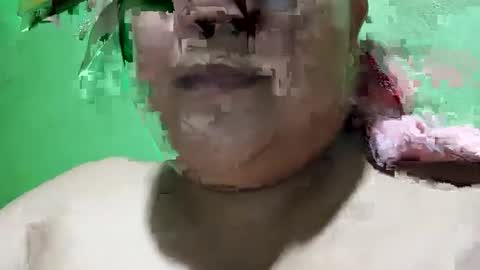 _hershey003 online show from October 14, 2025, 1:01 pm