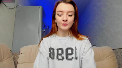 _hey_scarlett_ online show from December 6, 2024, 4:14 am