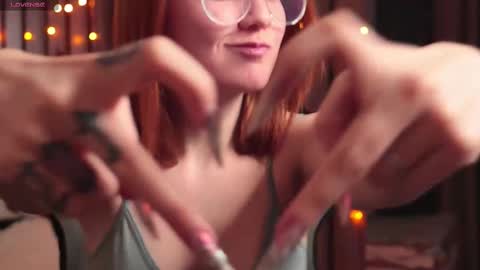 _hey_scarlett_ online show from February 17, 2025, 7:21 pm