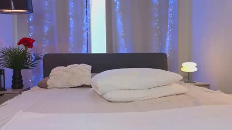 Snapshot of _ho11y_ chatting on March 11, 2025, 10:18 am Holly online show from March 11, 2025, 10:18 am