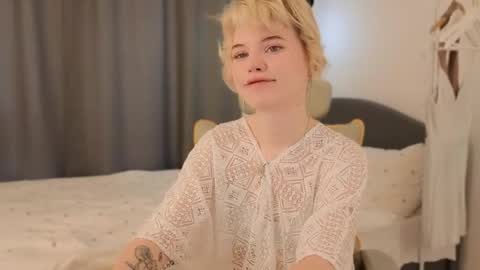 Snapshot of _honnyland chatting on May 23, 2026, 11:47 am Alisha online show from May 23, 2026, 11:47 am