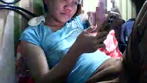 Snapshot of _hotzooey69_ chatting on February 1, 2026, 8:13 am _hotzooey69_ online show from February 1, 2026, 8:13 am