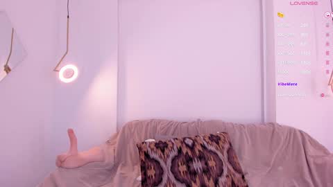 Snapshot of _huge_boobs_ebony chatting on January 16, 2025, 10:34 pm Darlis online show from January 16, 2025, 10:34 pm