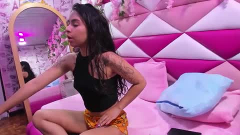 _isabella_swan online show from October 12, 2025, 3:16 am