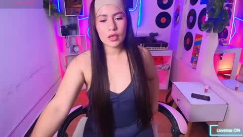 Snapshot of _isabellaaa__ chatting on July 21, 2026, 11:56 am sara online show from July 21, 2026, 11:56 am