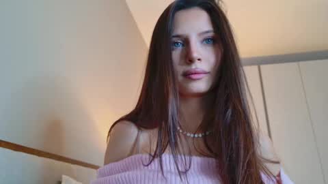 Snapshot of _isiah chatting on January 7, 2026, 5:48 pm isia online show from January 7, 2026, 5:48 pm