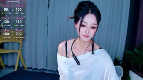 Snapshot of _iuiu_ chatting on June 24, 2026, 6:07 pm UU online show from June 24, 2026, 6:07 pm