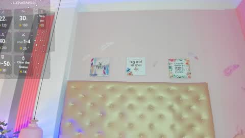 J A D E online show from November 20, 2025, 12:27 pm