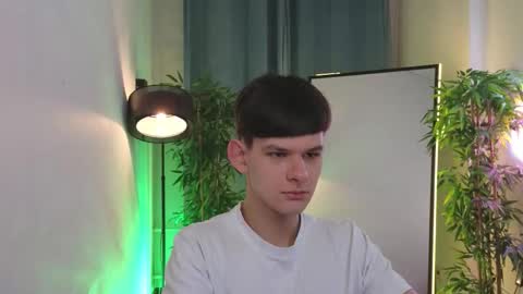 Snapshot of _jamesgray_ chatting on February 10, 2026, 3:05 pm James online show from February 10, 2026, 3:05 pm