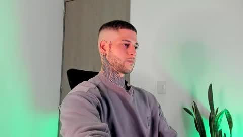 Snapshot of _jamesleandros chatting on February 3, 2026, 1:15 am jeison online show from February 3, 2026, 1:15 am