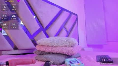 Jasmine online show from April 14, 2026, 7:53 pm