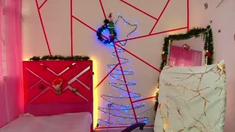 Snapshot of _jessi69_ chatting on December 13, 2024, 8:37 pm Jesica online show from December 13, 2024, 8:37 pm