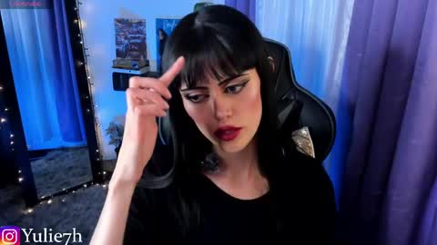Snapshot of _jessy_moon_ chatting on April 17, 2026, 10:13 pm ... online show from April 17, 2026, 10:13 pm
