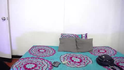 Joanne  Oliver online show from December 20, 2025, 10:06 pm