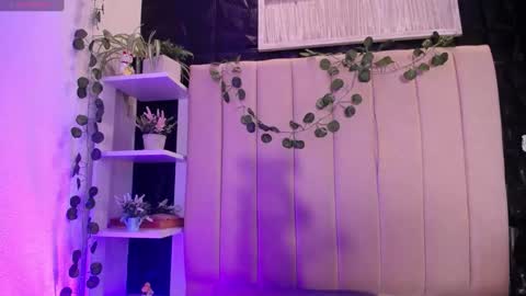 Snapshot of _johana18 chatting on January 13, 2025, 5:02 pm Mia online show from January 13, 2025, 5:02 pm