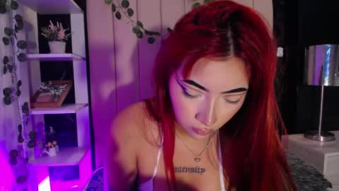 Snapshot of _johana18 chatting on January 22, 2025, 3:51 pm Mia online show from January 22, 2025, 3:51 pm