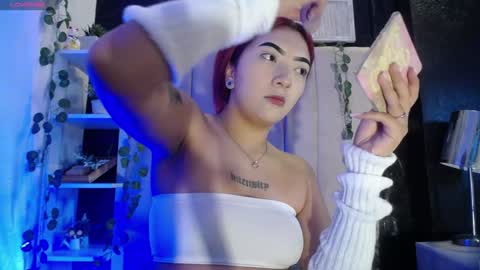 Snapshot of _johana18 chatting on January 31, 2025, 1:02 pm Mia online show from January 31, 2025, 1:02 pm