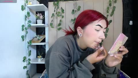 Snapshot of _johana18 chatting on February 5, 2025, 1:22 pm Mia online show from February 5, 2025, 1:22 pm