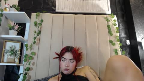 Snapshot of _johana18 chatting on February 28, 2025, 4:31 pm Mia online show from February 28, 2025, 4:31 pm