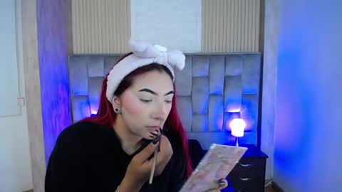 Snapshot of _johana18 chatting on September 11, 2025, 1:44 pm Mia online show from September 11, 2025, 1:44 pm