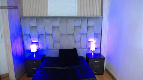 Snapshot of _johana18 chatting on October 11, 2025, 2:48 pm Mia online show from October 11, 2025, 2:48 pm