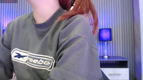 Snapshot of _johana18 chatting on November 10, 2025, 2:16 pm Mia online show from November 10, 2025, 2:16 pm