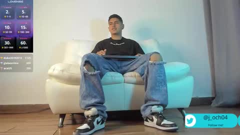 _juanes__ online show from February 23, 2025, 1:35 am