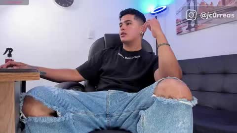 _juanes__ online show from September 29, 2025, 10:58 pm