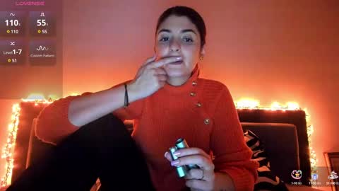 _just_a_simple_girl online show from January 17, 2025, 6:12 pm