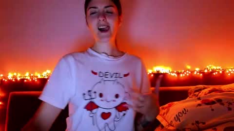 _just_a_simple_girl online show from October 19, 2025, 3:34 pm