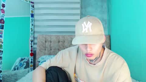 Snapshot of _justinmoon2 chatting on November 23, 2025, 4:56 am mod online show from November 23, 2025, 4:56 am