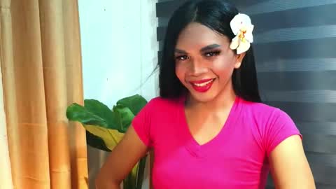 _karie_ online show from November 18, 2025, 12:42 pm