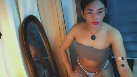 _karie_ online show from May 14, 2026, 3:02 am