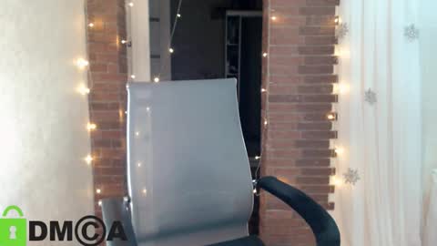 Snapshot of _karolina chatting on January 7, 2026, 3:58 pm karolina online show from January 7, 2026, 3:58 pm