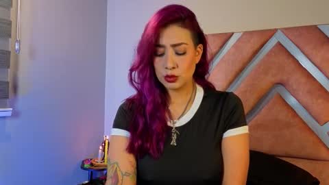 kelly online show from November 14, 2025, 1:32 pm